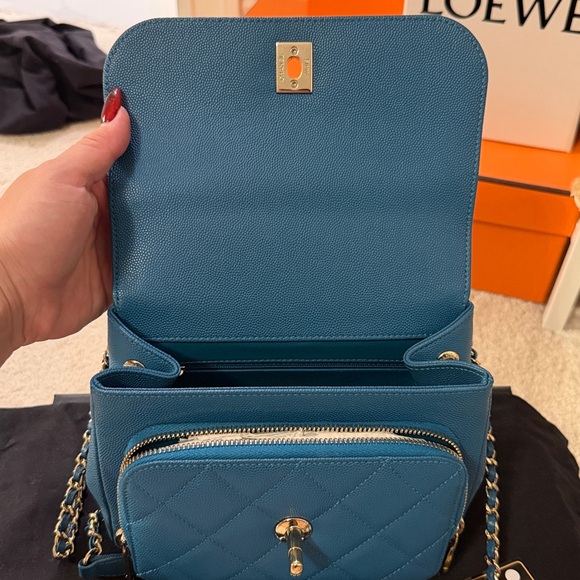 CHANEL Teal Caviar Quilted Small Business Affinity Flap Bag - Picture 7 of 16